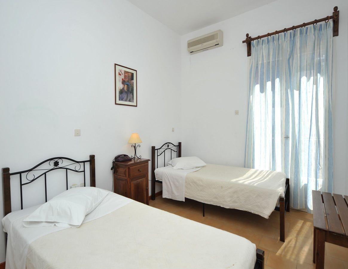 Eri Hotel Parikia  Bagian luar foto