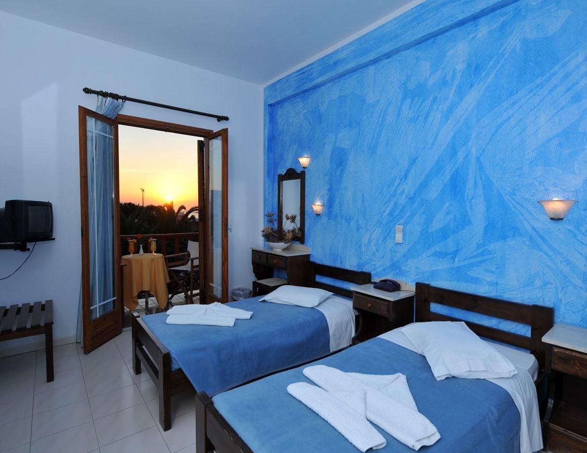 Eri Hotel Parikia  Bagian luar foto