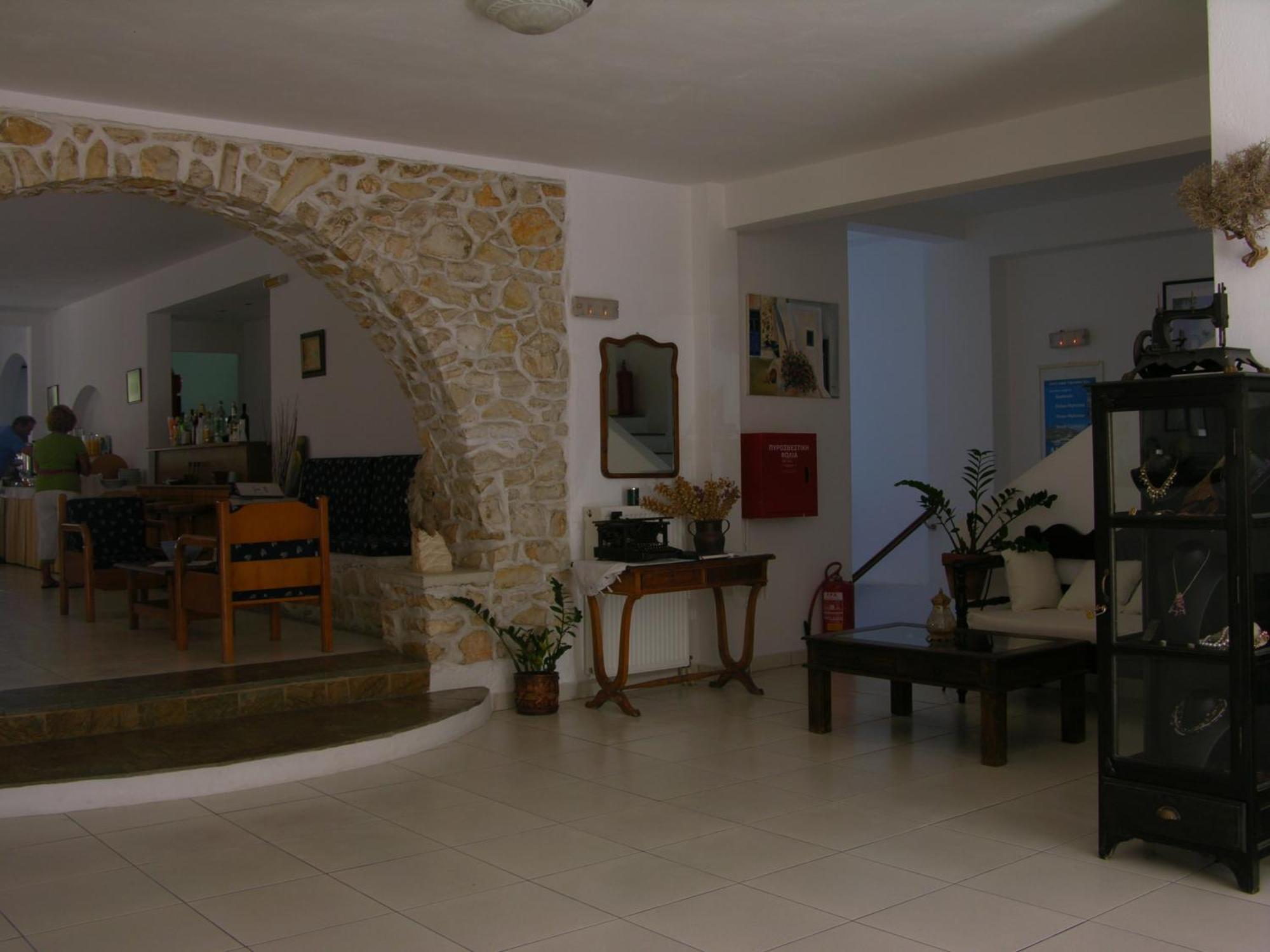 Eri Hotel Parikia  Bagian luar foto