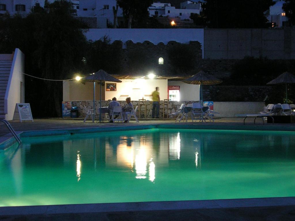 Eri Hotel Parikia  Bagian luar foto